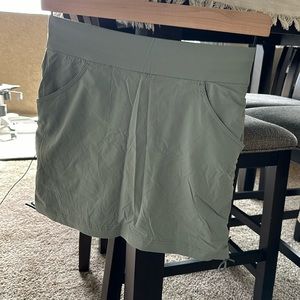 COLUMBIA - Golf / Tennis Skort - Sage/green - SMALL